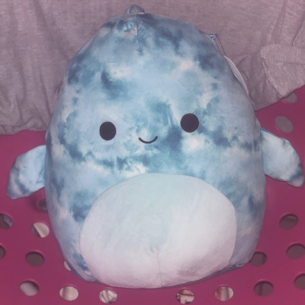 Shark squishmellow